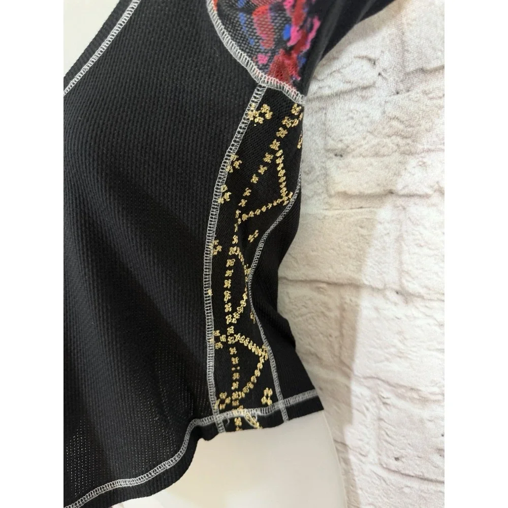 Free People Amara‎ Embroidered Sleeve Thermal V Neck Top Black Pink Floral Small